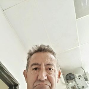 Meet your Posher, Manuel